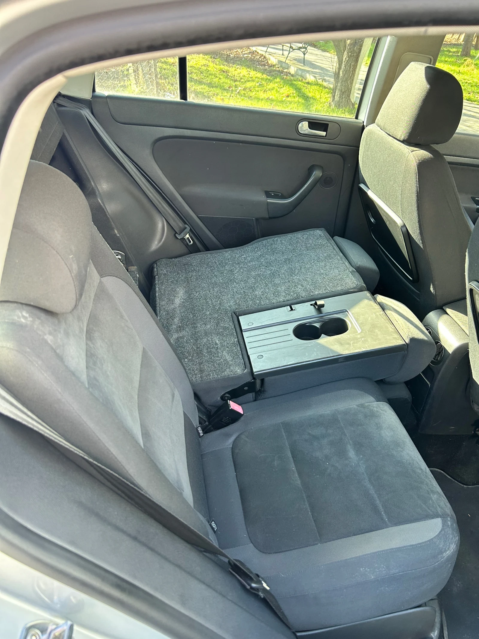 VW Golf Plus 1.4 TSI, снимка 6 - Автомобили и джипове - 55737517