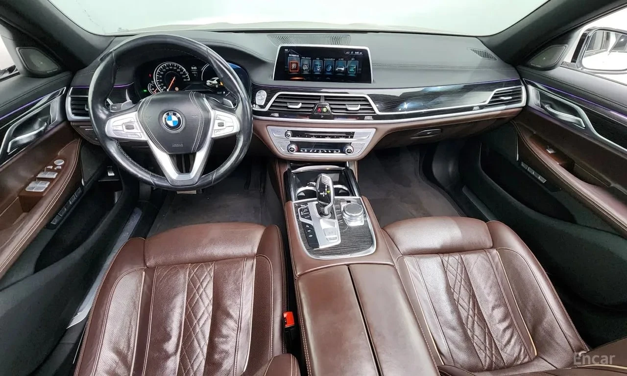BMW 740 * 740d xDrive M Sport * ЦЕНА ДО БГ, снимка 7 - Автомобили и джипове - 55876697