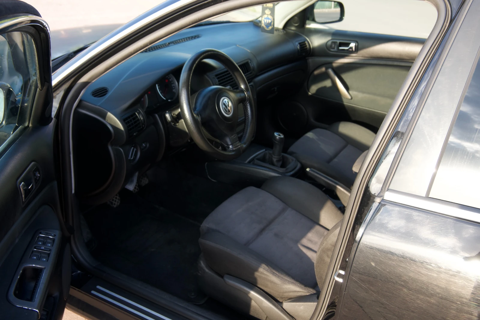 VW Passat, снимка 8 - Автомобили и джипове - 56131929