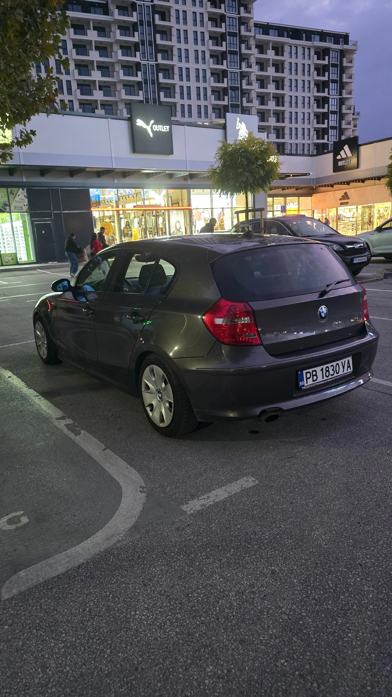 BMW 116 i Facelift, снимка 4 - Автомобили и джипове - 56705373