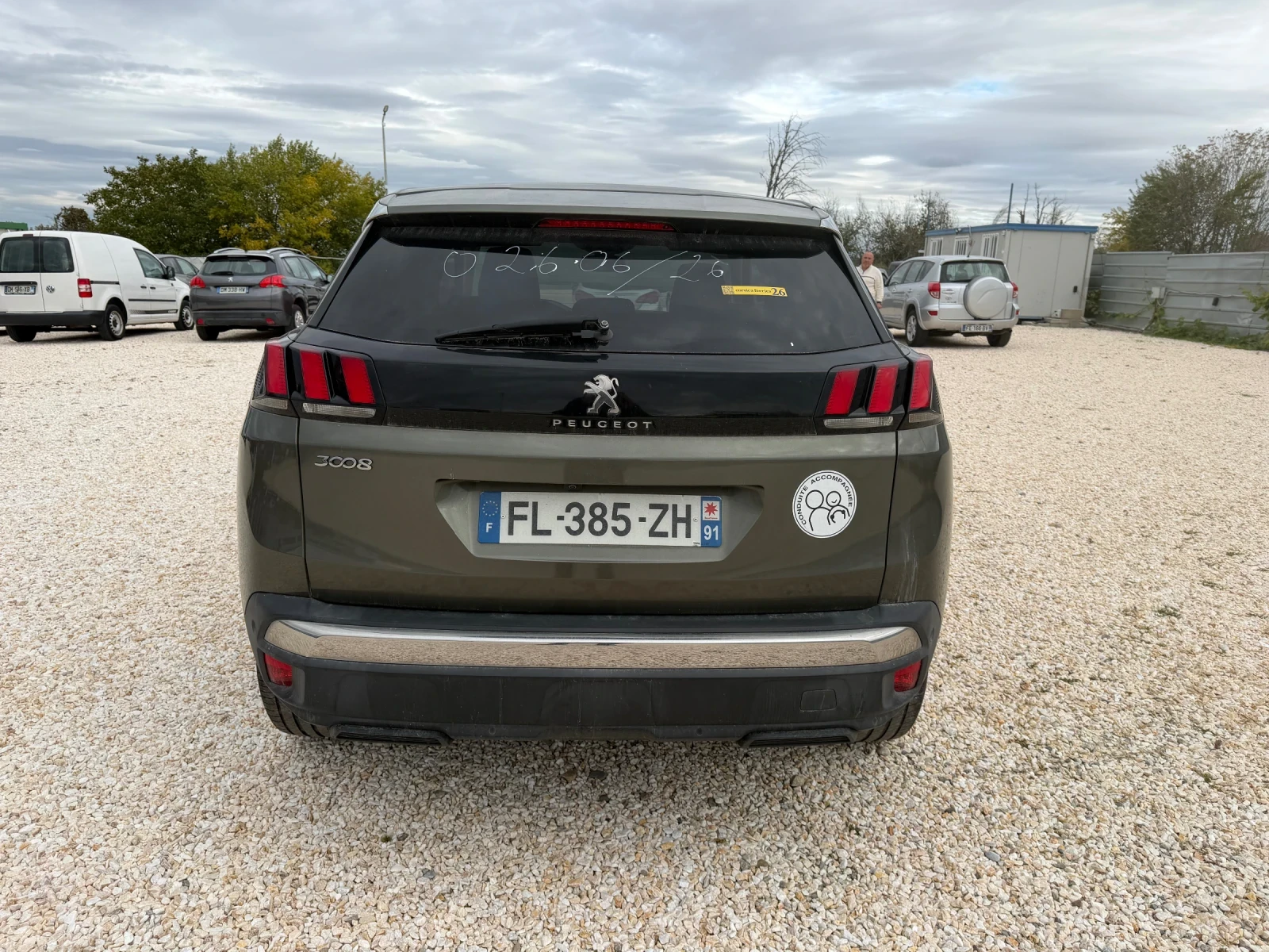 Peugeot 3008 1.2.  87хил, снимка 4 - Автомобили и джипове - 56730122