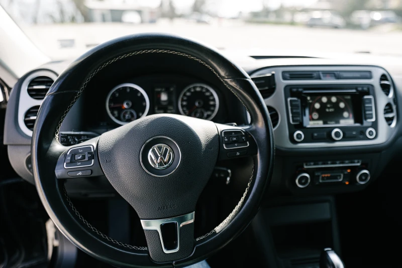 VW Tiguan Sport, снимка 7 - Автомобили и джипове - 52773203