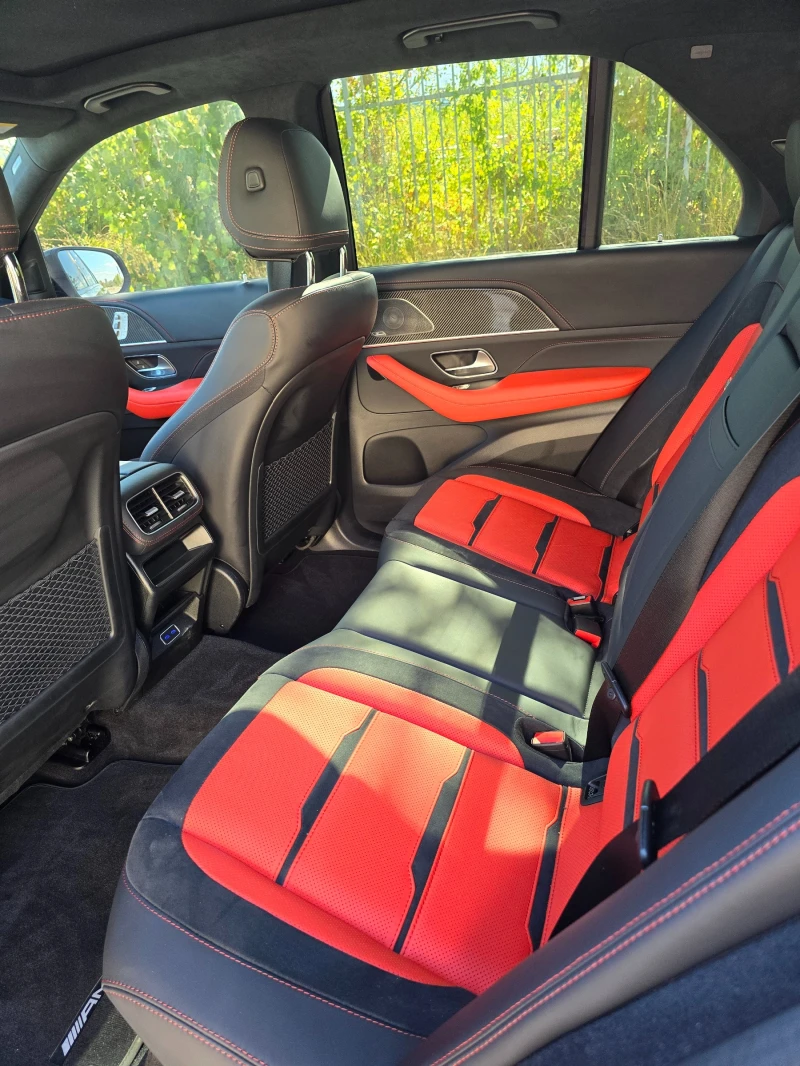 Mercedes-Benz GLE 63 S AMG 4Matic+ Pano HuD Face Burmester Carbon, снимка 9 - Автомобили и джипове - 52057777