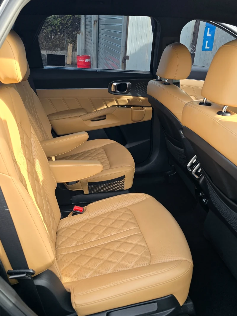 Kia Sorento Kia Sorento 2.2 CRDi AWD SIGNATURE , снимка 14 - Автомобили и джипове - 53095692