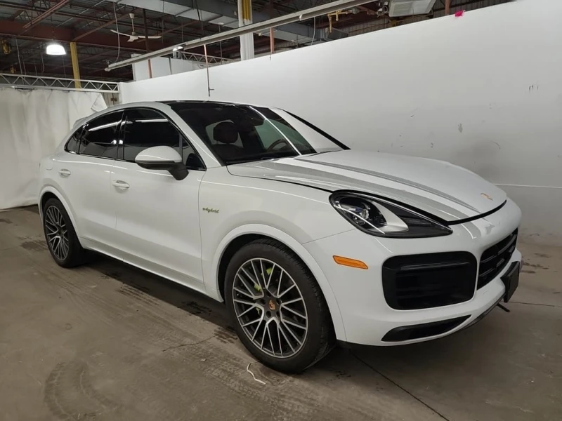 Porsche Cayenne E HYBRID * Coupe * Chrono * CARFAX * , снимка 2 - Автомобили и джипове - 53378175
