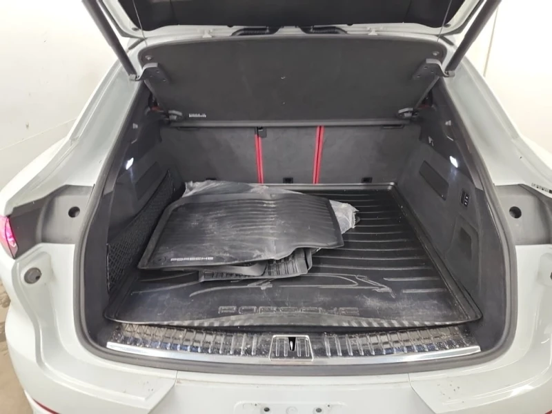 Porsche Cayenne E HYBRID * Coupe * Chrono * CARFAX * , снимка 13 - Автомобили и джипове - 53378175