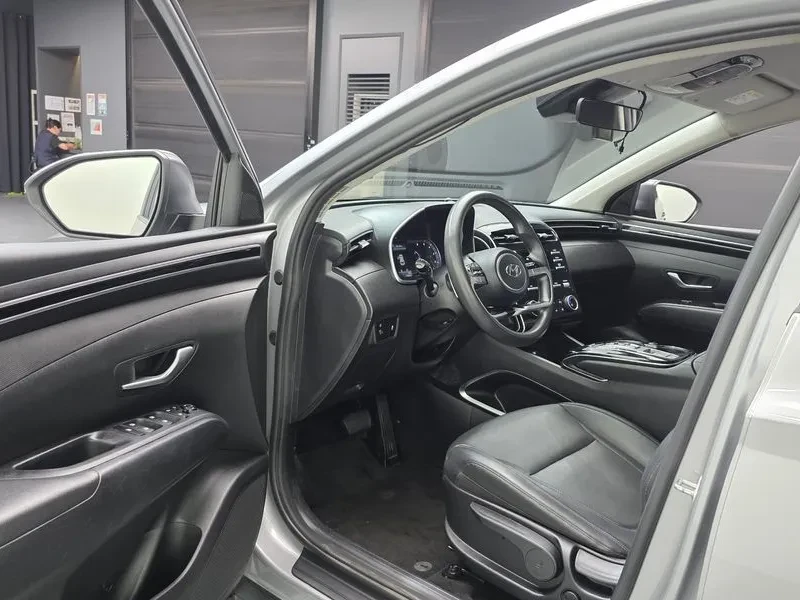 Hyundai Tucson Diesel 2.0 4Wd Modern, снимка 10 - Автомобили и джипове - 56130803