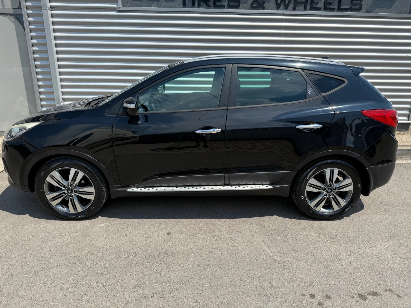 Hyundai IX35 4WD+ N1+ CRDi+ Панорама+ Подгрев+ Камера - изображение 2