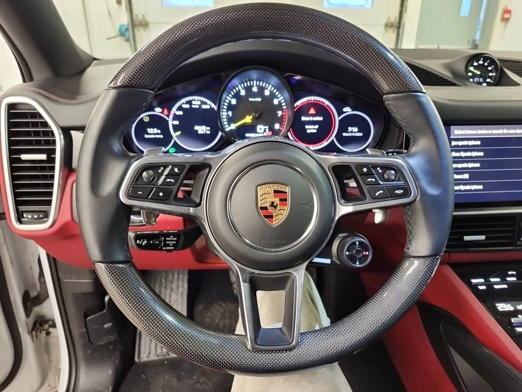 Porsche Cayenne E HYBRID * Coupe * Chrono * CARFAX *  - изображение 9