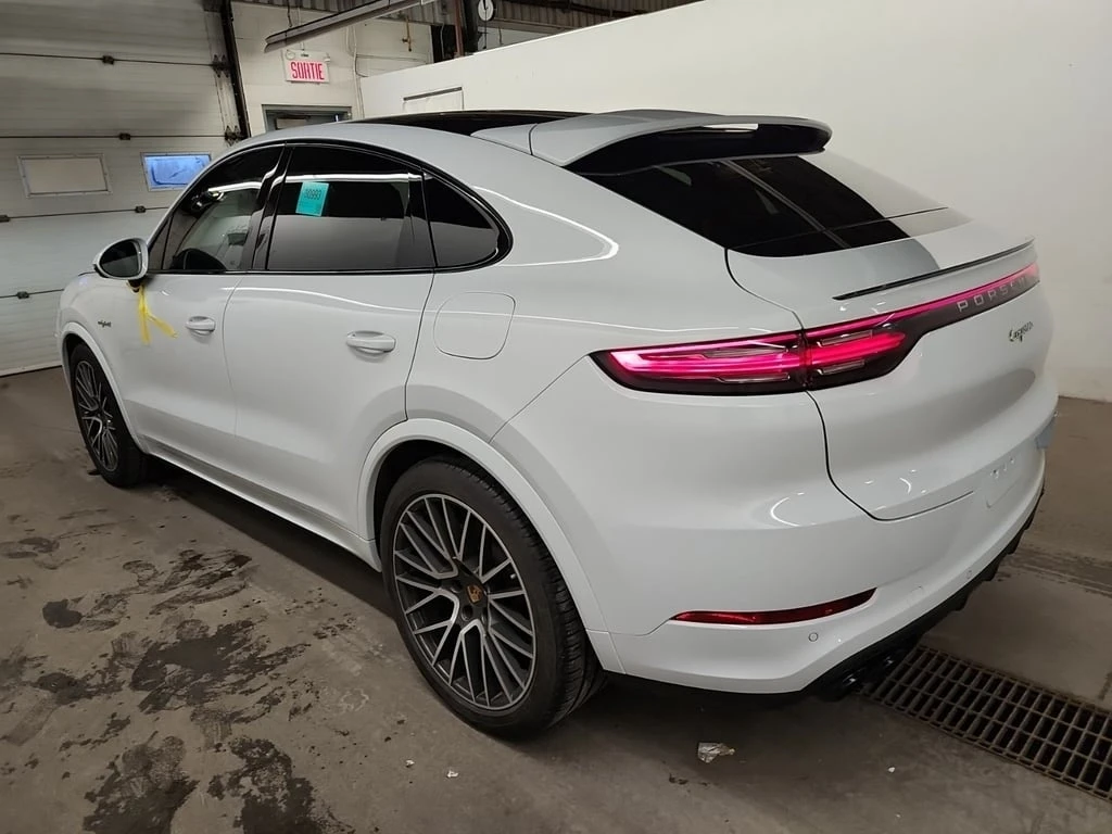 Porsche Cayenne E HYBRID * Coupe * Chrono * CARFAX *  - изображение 5