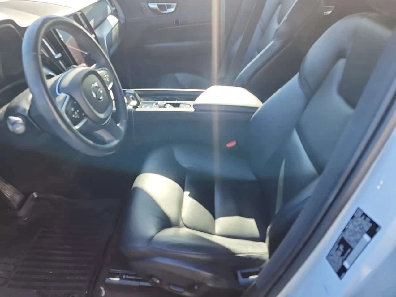 Volvo XC60  CORE | ПАНО | KEYLESS | 360  | 2 КЛЮЧА - изображение 5