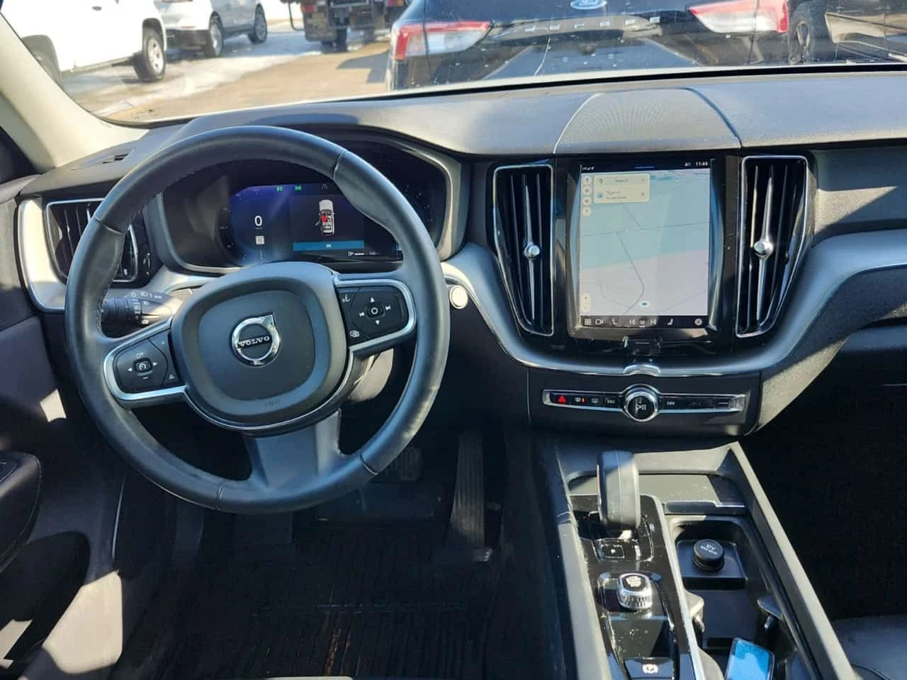 Volvo XC60  CORE | ПАНО | KEYLESS | 360  | 2 КЛЮЧА - изображение 10