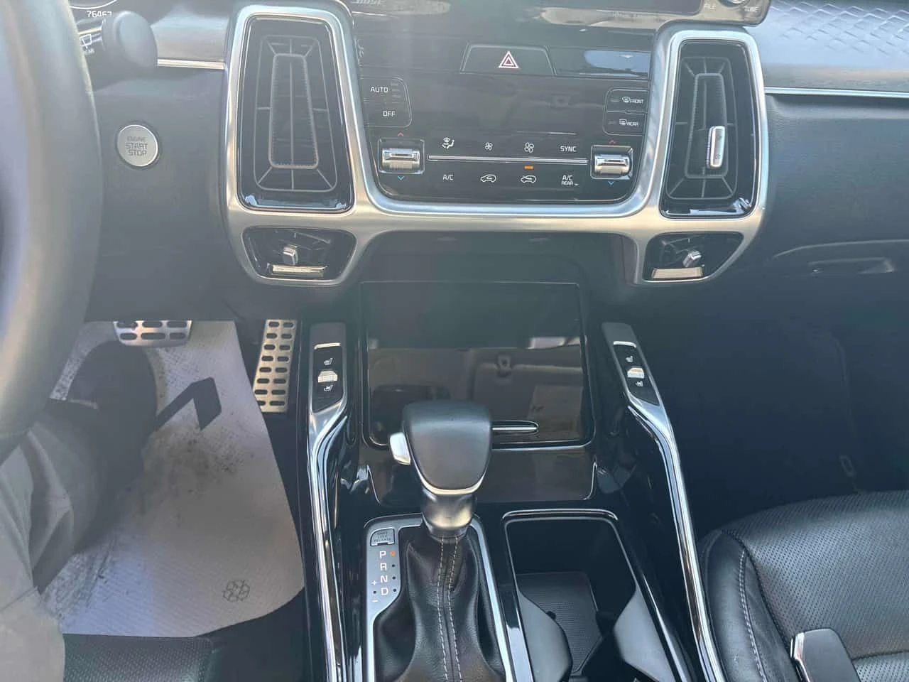 Kia Sorento SX/CARFAX/360 CAM/PANO/ВТОРИ ГУМИ/ОТ KIA, снимка 10 - Автомобили и джипове - 53953909