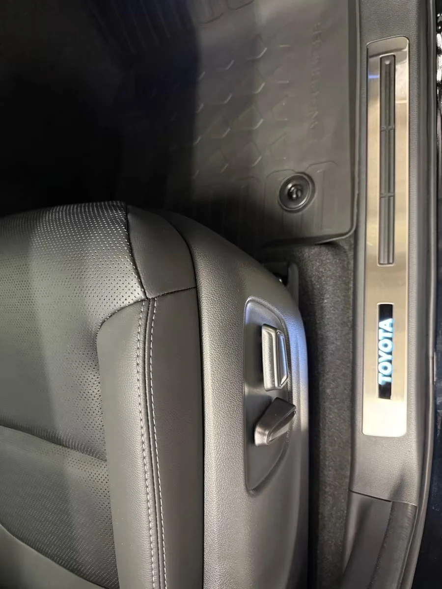 Toyota Land cruiser НОВ!/LC250/204HP/TEC-EDITION/PANO/JBL/HUD/360/205q, снимка 15 - Автомобили и джипове - 54294497