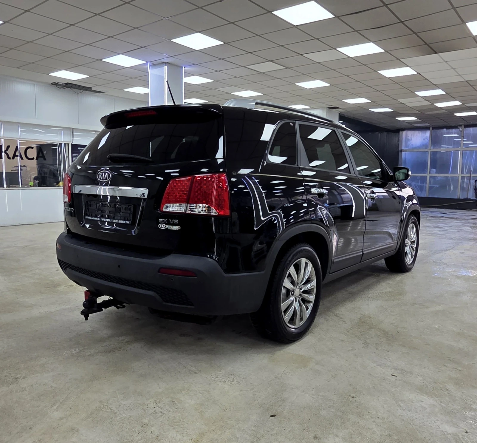 Kia Sorento 4WD/3.5/7Места/DVD, снимка 3 - Автомобили и джипове - 54337462