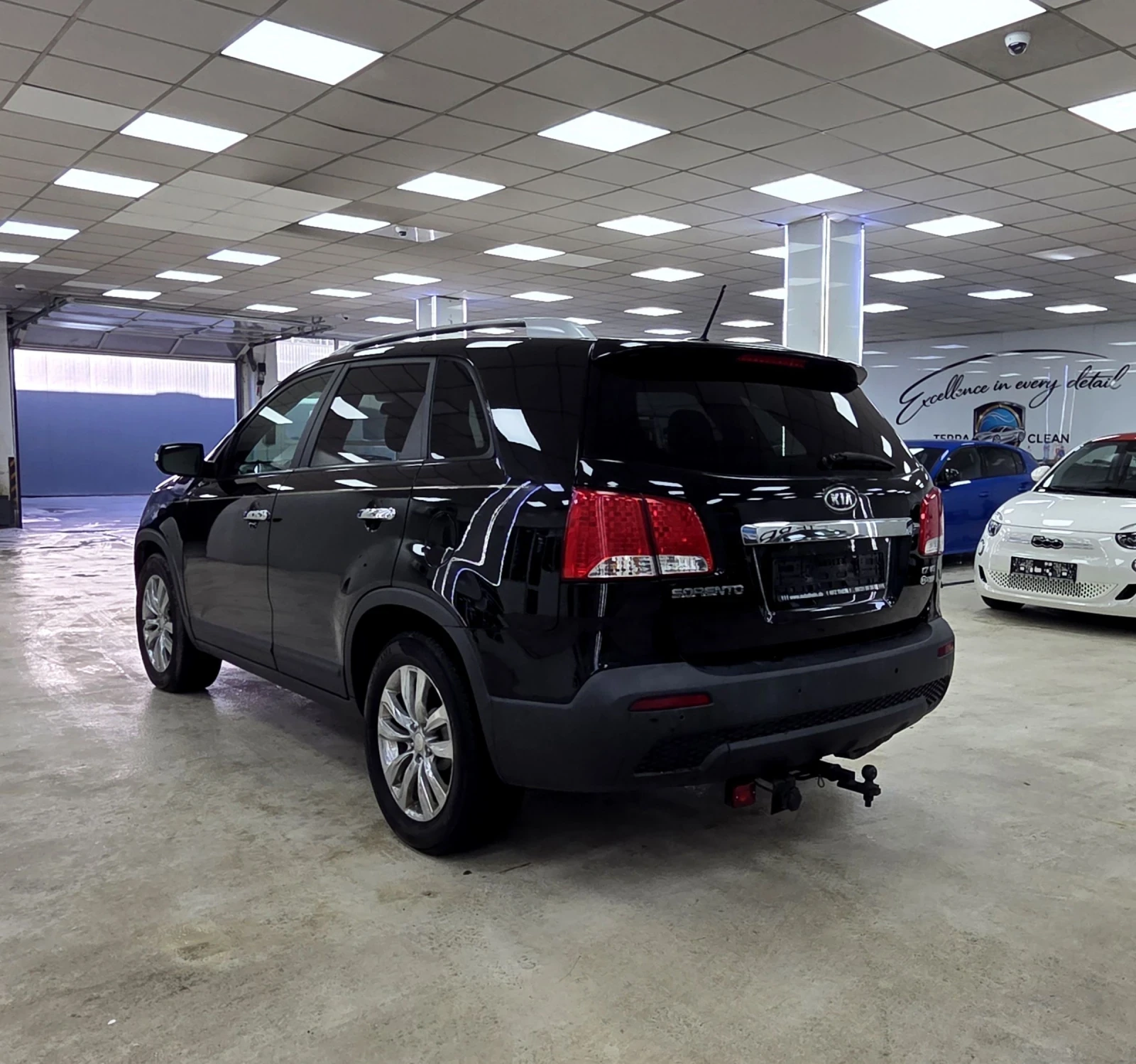 Kia Sorento 4WD/3.5/7Места/DVD, снимка 4 - Автомобили и джипове - 54337462