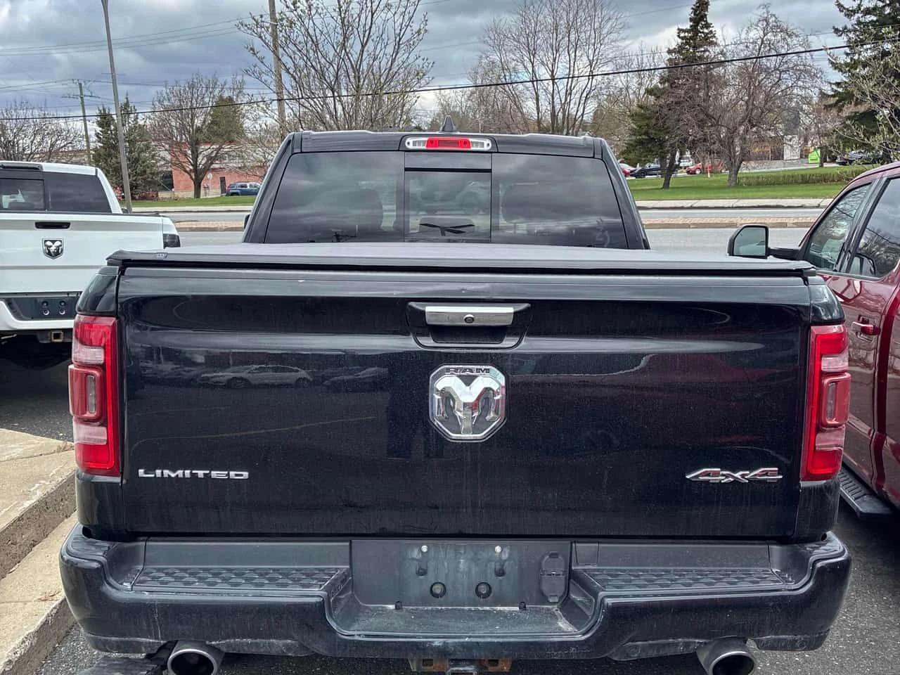 Dodge RAM 1500 Limited /360/Harman Kardon/ОБДУХВАНЕ/ВЪЗДУХ, снимка 4 - Автомобили и джипове - 54383098