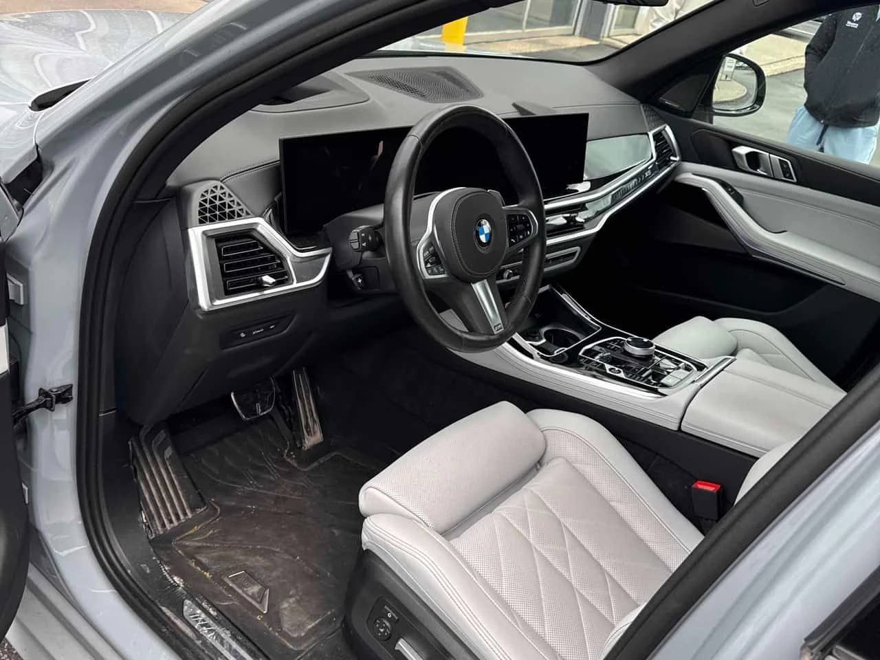 BMW X5 * xDrive40i * DISTRONIC* ОБДУХВАНЕ* * 360* , снимка 5 - Автомобили и джипове - 54435102