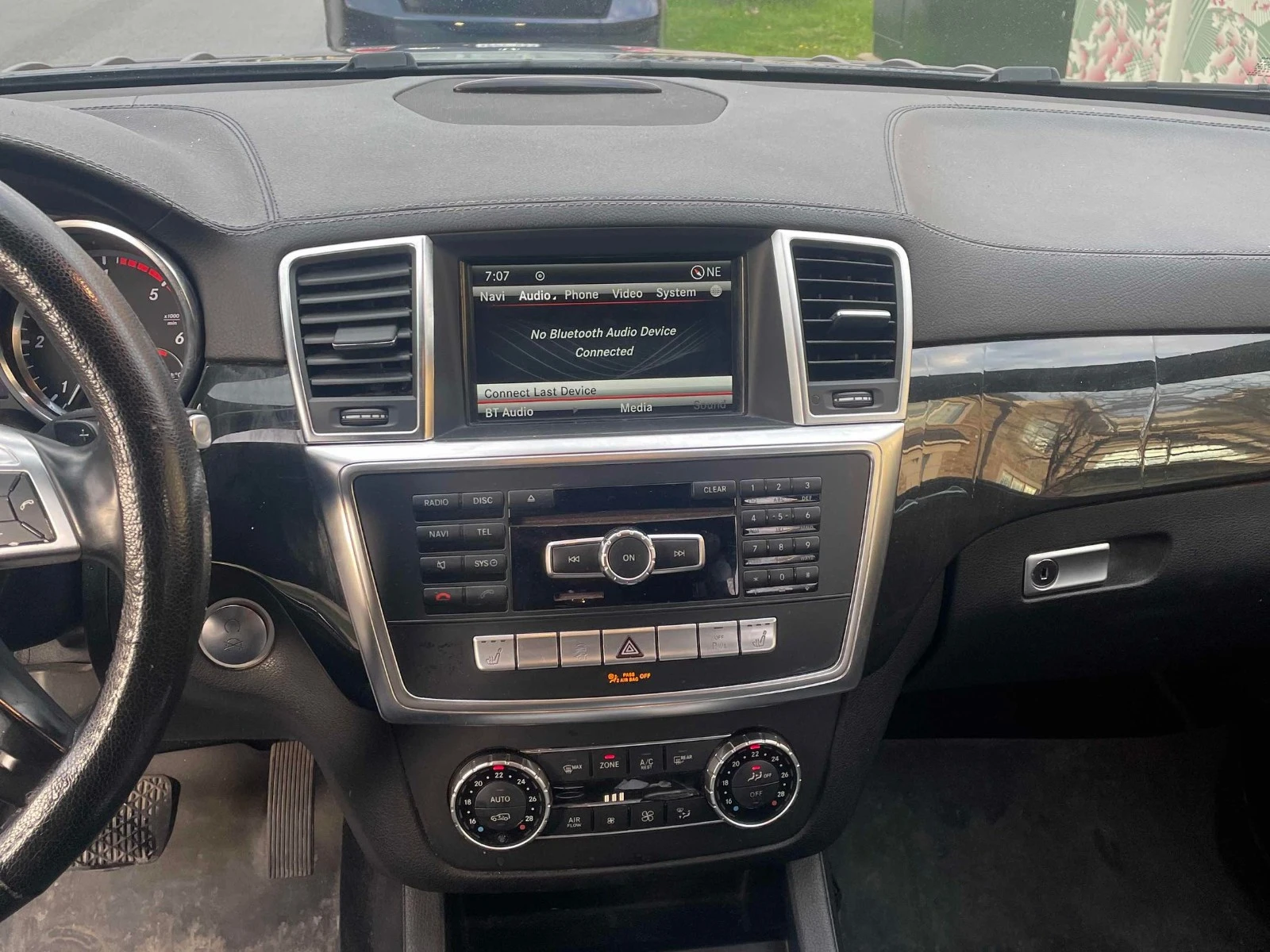 Mercedes-Benz GL 350 AMG* BLUETEC* ПОДГРЕВ* KEYLESS* KAMERA, снимка 9 - Автомобили и джипове - 54479809