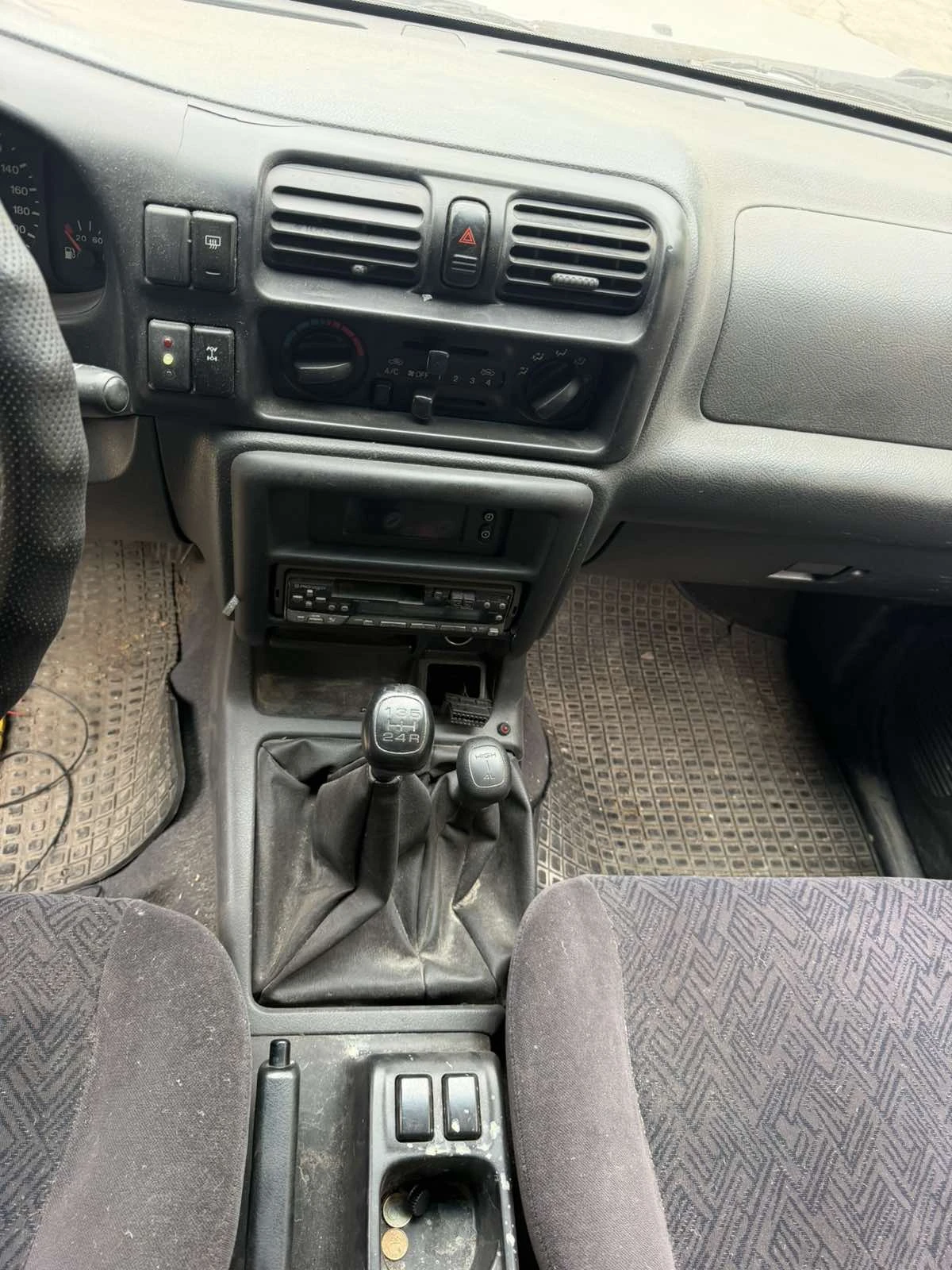 Opel Frontera 2.2д 116к, снимка 9 - Автомобили и джипове - 54639575