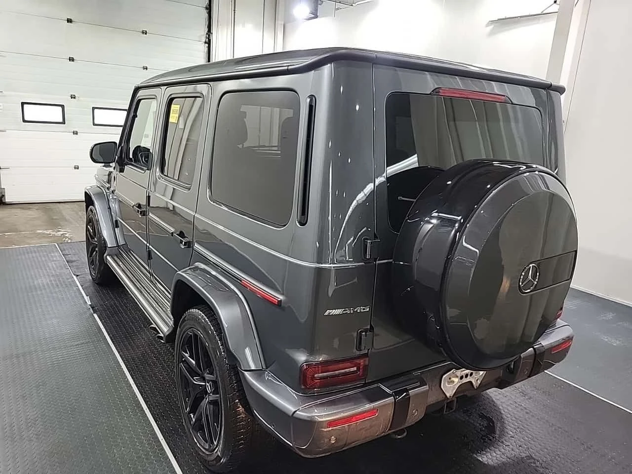 Mercedes-Benz G 63 AMG * CARFAX * ДИСТРОНИК * ОБДУХВАНЕ * АВТОКРЕДИТ * , снимка 4 - Автомобили и джипове - 54830630