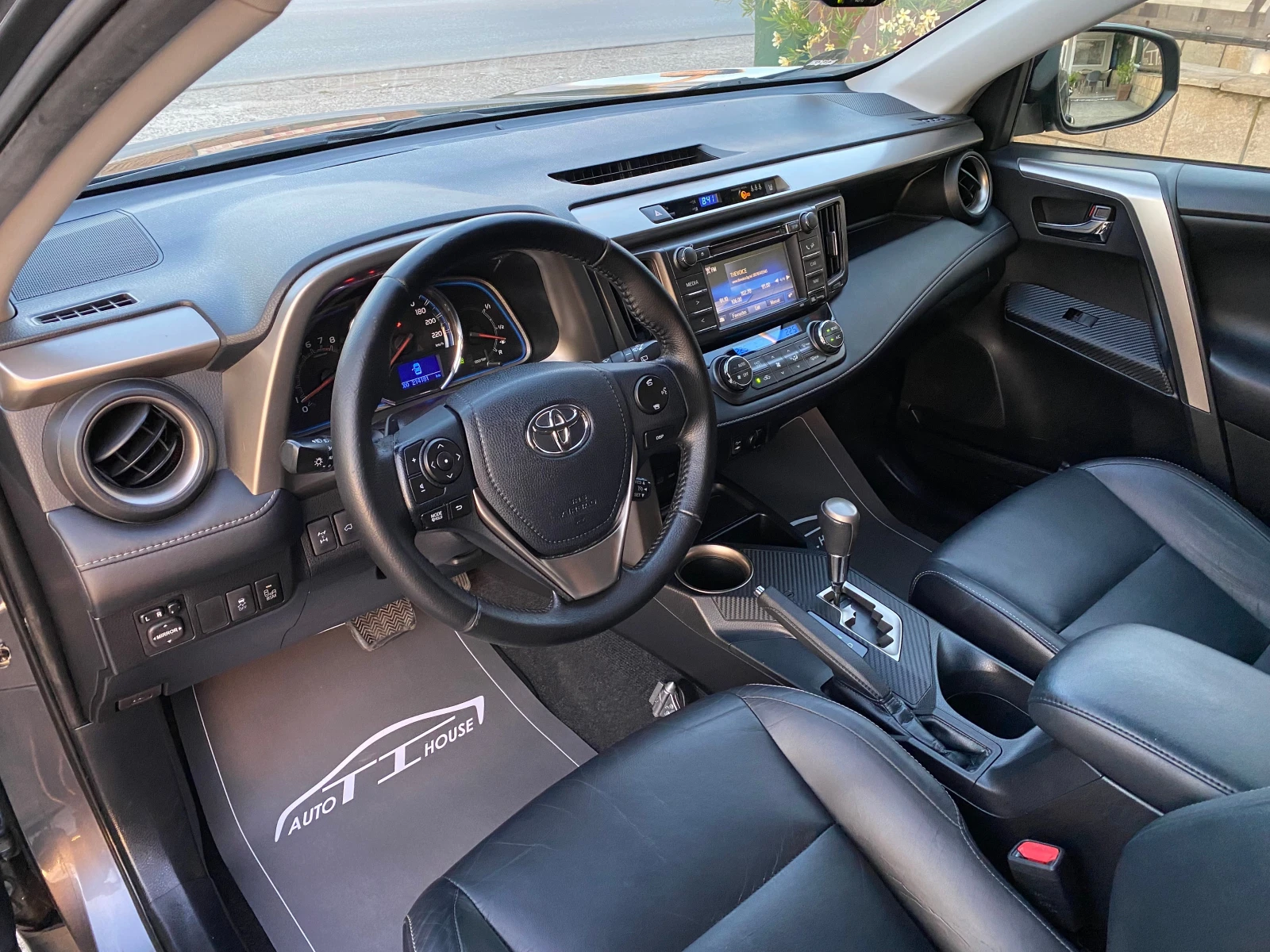 Toyota Rav4 Executive* 2.0* 4x4* , снимка 8 - Автомобили и джипове - 55238947