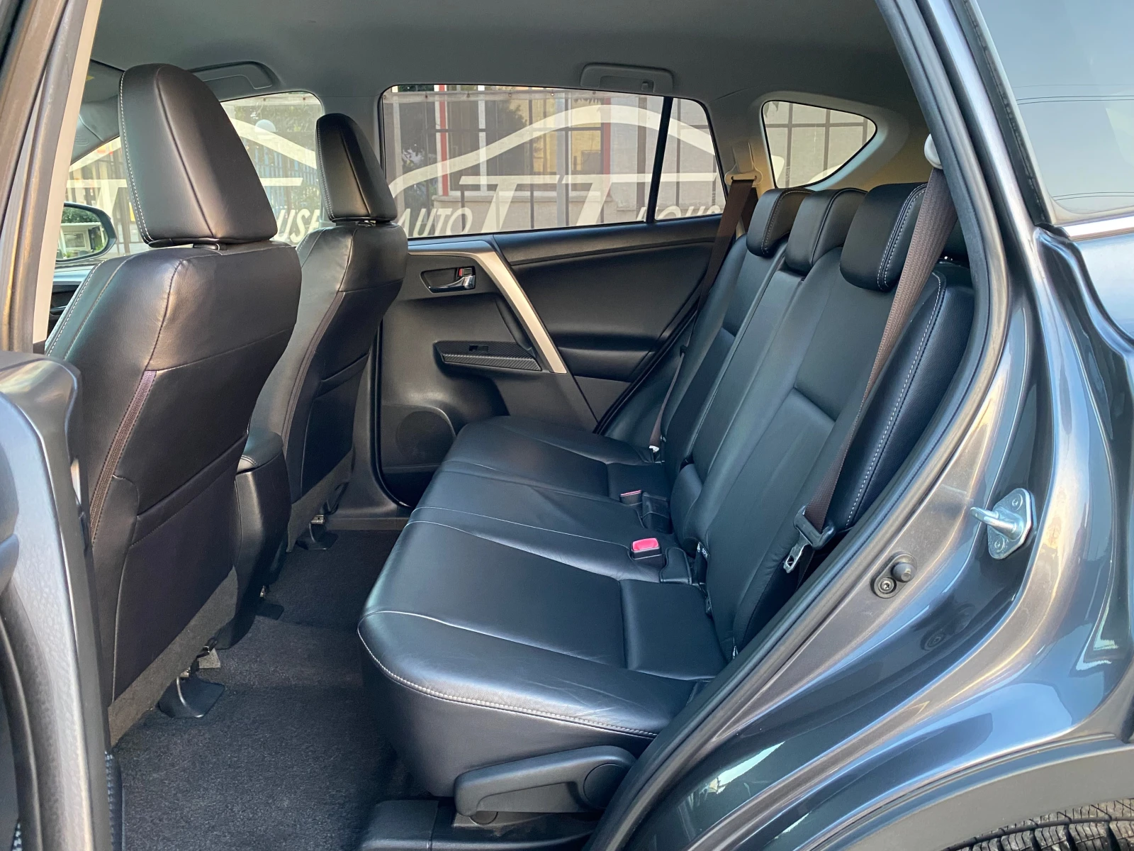 Toyota Rav4 Executive* 2.0* 4x4* , снимка 15 - Автомобили и джипове - 55238947
