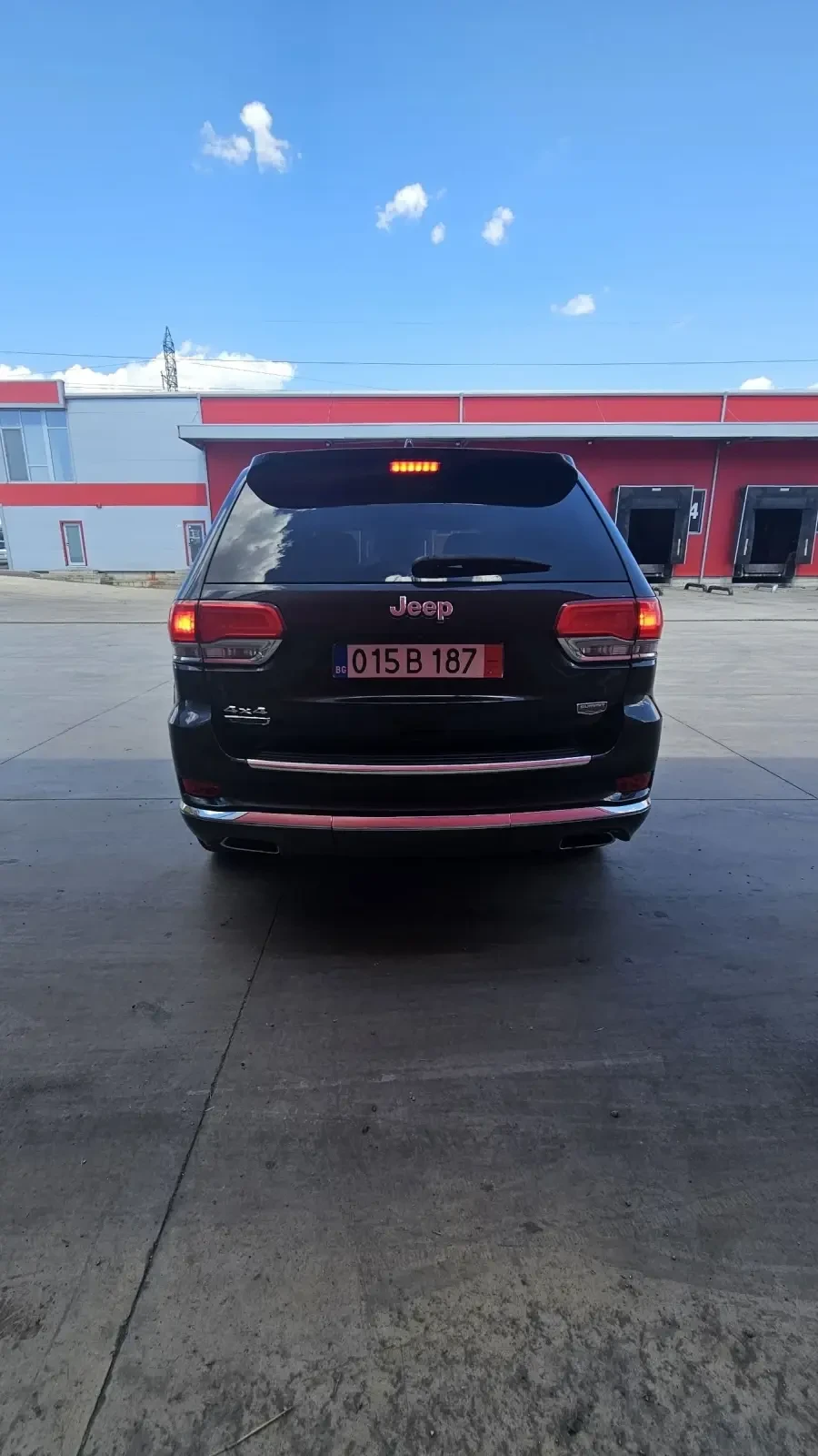 Jeep Grand cherokee 3.0crdi SUMMIT 2015, снимка 4 - Автомобили и джипове - 55386699