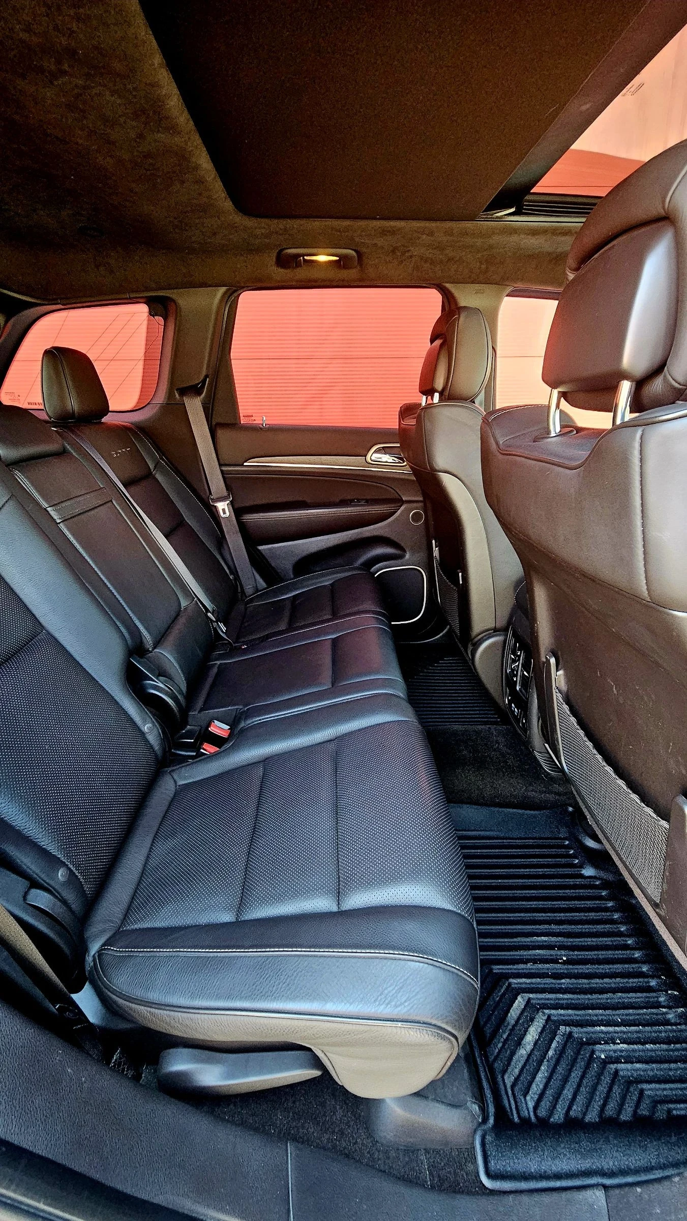 Jeep Grand cherokee 3.0crdi SUMMIT 2015, снимка 12 - Автомобили и джипове - 55386699
