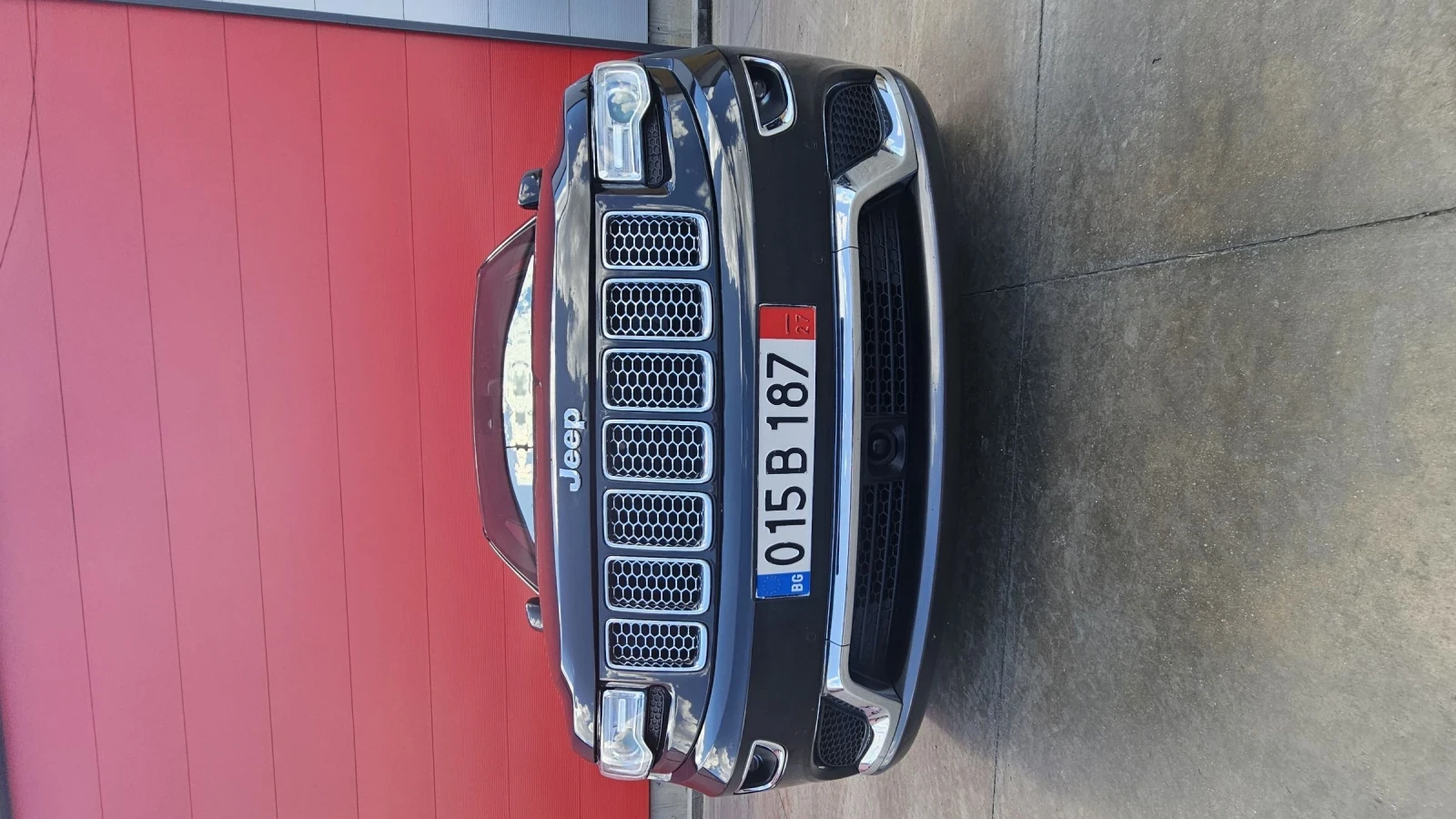 Jeep Grand cherokee 3.0crdi SUMMIT 2015, снимка 2 - Автомобили и джипове - 55386699