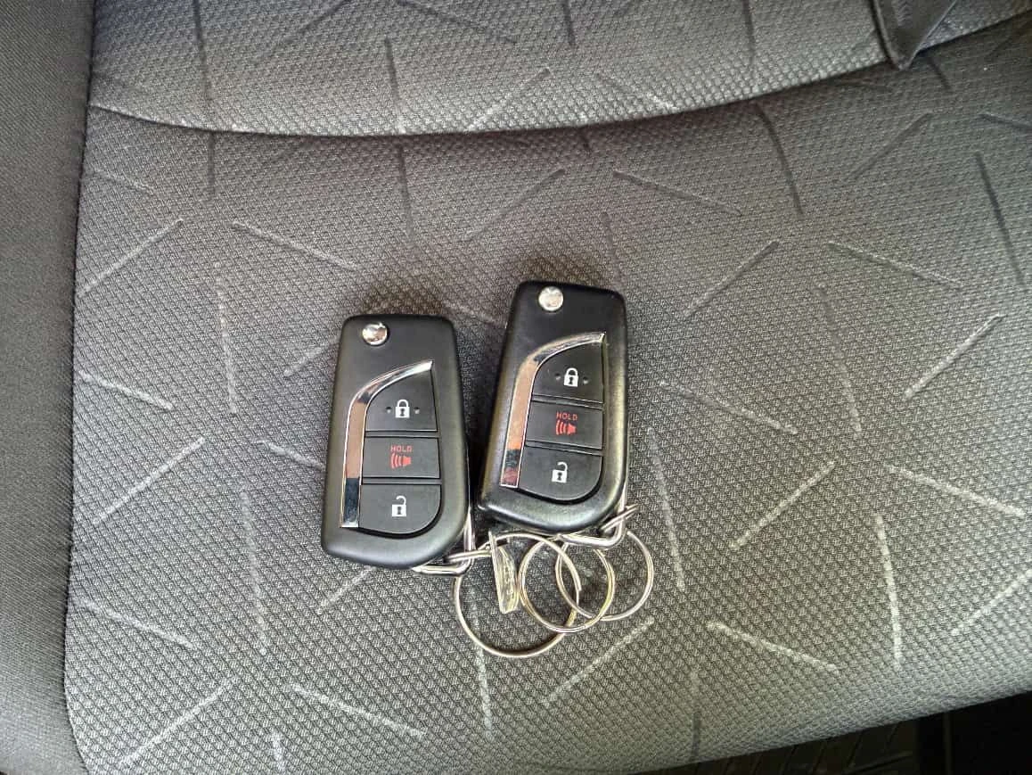 Toyota Rav4 * LE * CARFAX *  ОПЦИЯ ЗА ФИНАНСИРАНЕ, снимка 11 - Автомобили и джипове - 55425381