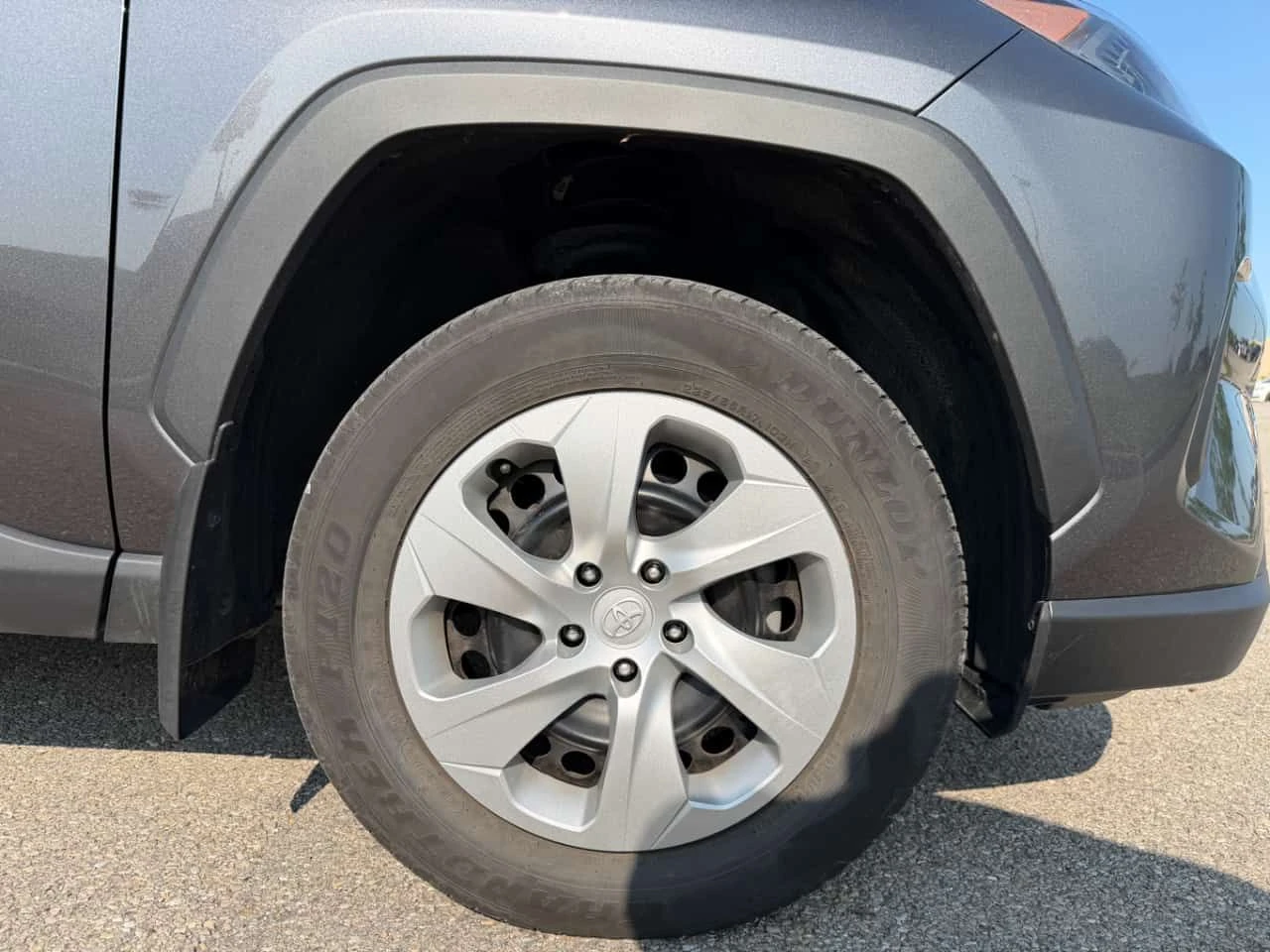Toyota Rav4 * LE * CARFAX *  ОПЦИЯ ЗА ФИНАНСИРАНЕ, снимка 17 - Автомобили и джипове - 55425381