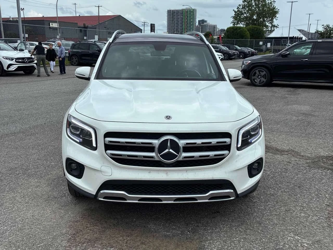 Mercedes-Benz GLB 250 CARFAX/КЛИП/ОТ ГЛАВНО ПРЕДСТАВИТЕЛСТВО , снимка 6 - Автомобили и джипове - 55468466
