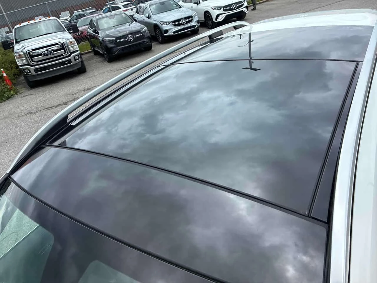 Mercedes-Benz GLB 250 CARFAX/КЛИП/ОТ ГЛАВНО ПРЕДСТАВИТЕЛСТВО , снимка 14 - Автомобили и джипове - 55468466