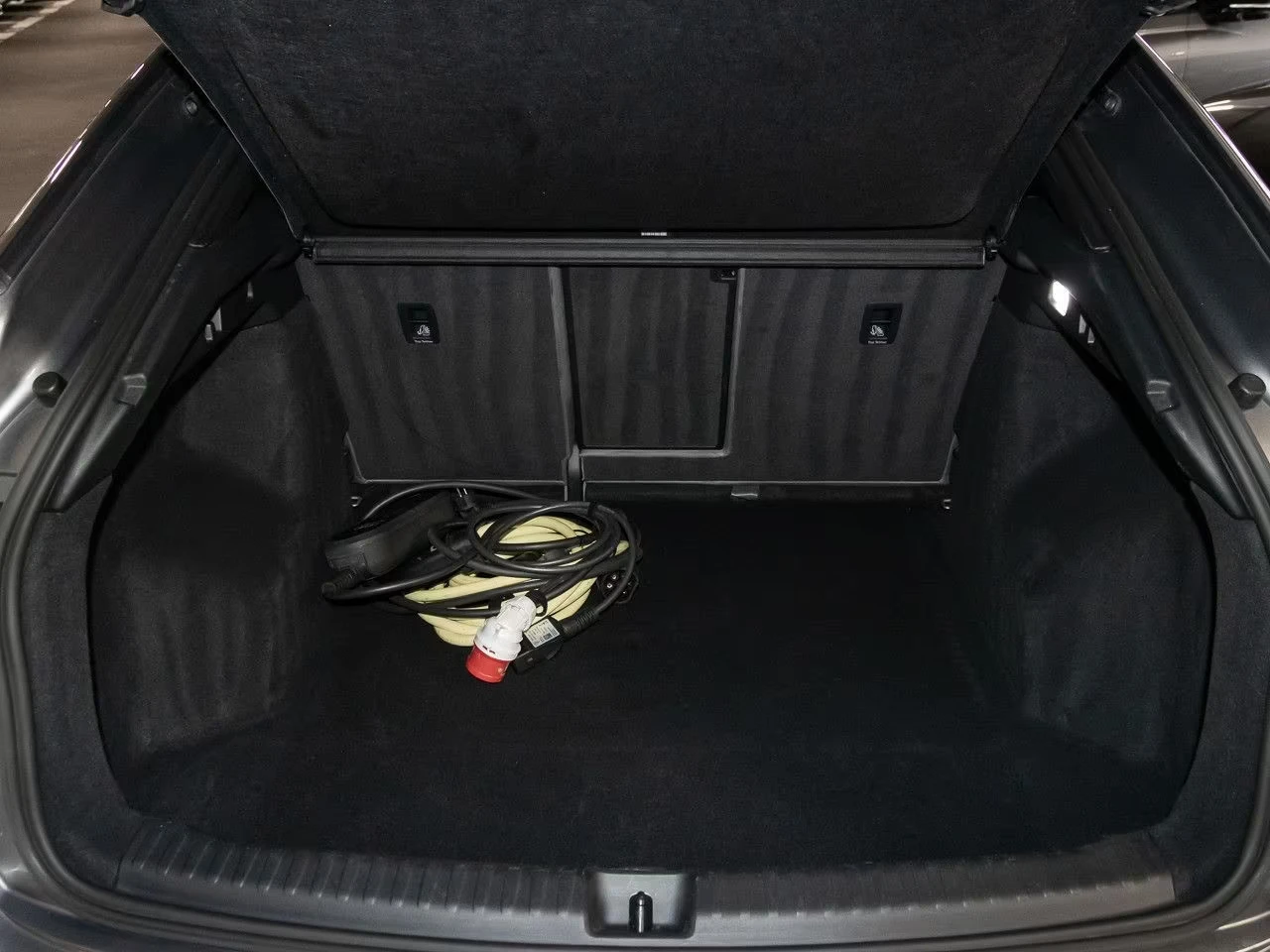 Audi Q4 E-TRON 50/S LINE/299HP/MATRIX/4x4/�����./CAM/315h | Mobile.bg � ����������� 7