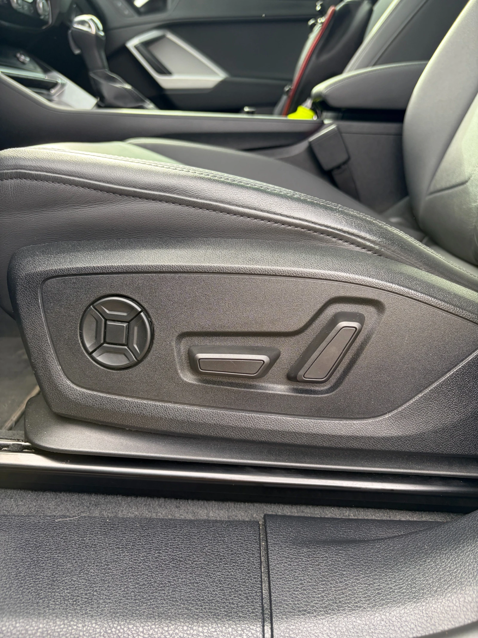 Audi Q3 45 TFSI | QUATTRO |  S-LINE, снимка 12 - Автомобили и джипове - 56721592