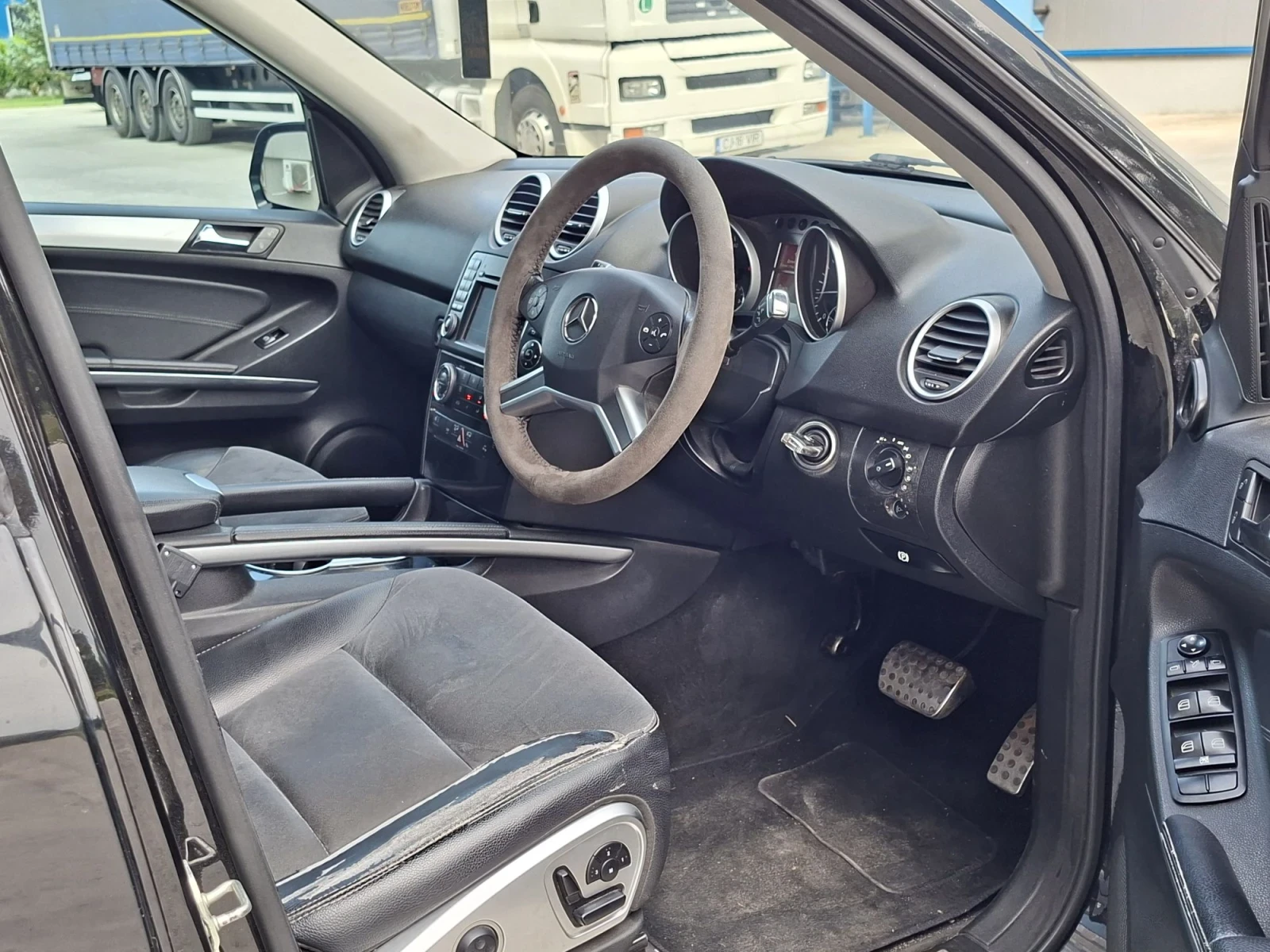 Mercedes-Benz ML Фейслифт, снимка 5 - Автомобили и джипове - 56198821