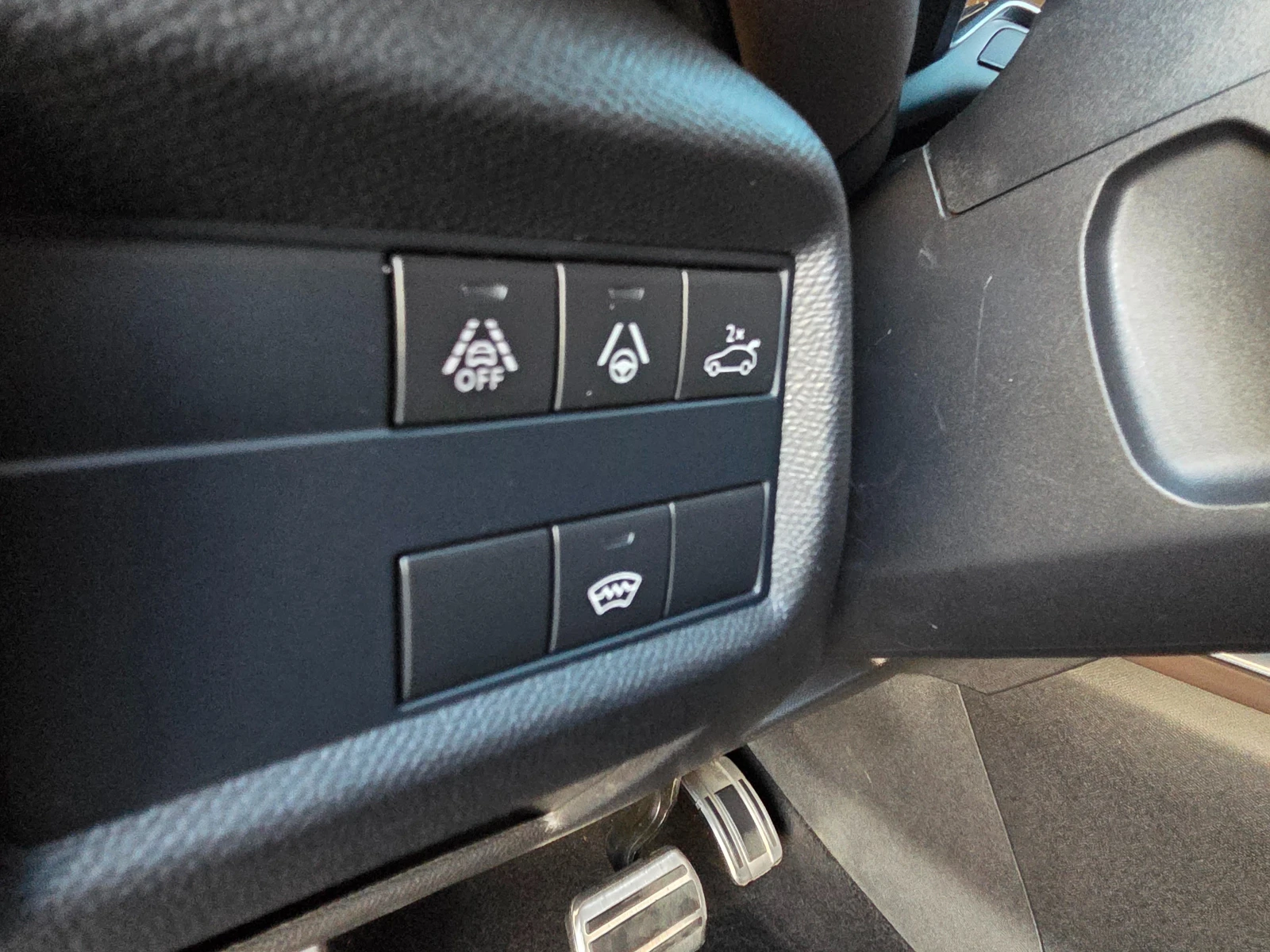 Citroen C5 Aircross 2.0 HDI * 180 PS* PANORAMA* PAMET* 360-KAMERI* KAY, снимка 10 - Автомобили и джипове - 56330211