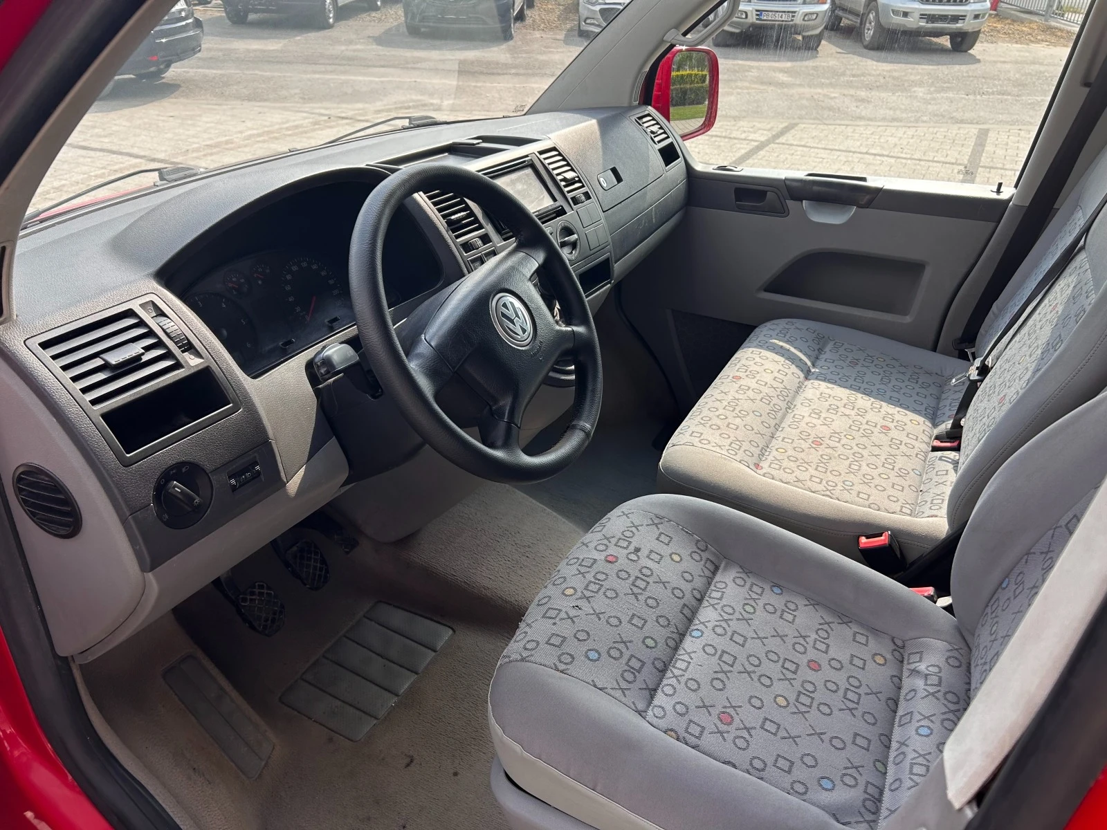 VW Transporter 1.9TDI 6-местен Клима  - изображение 10