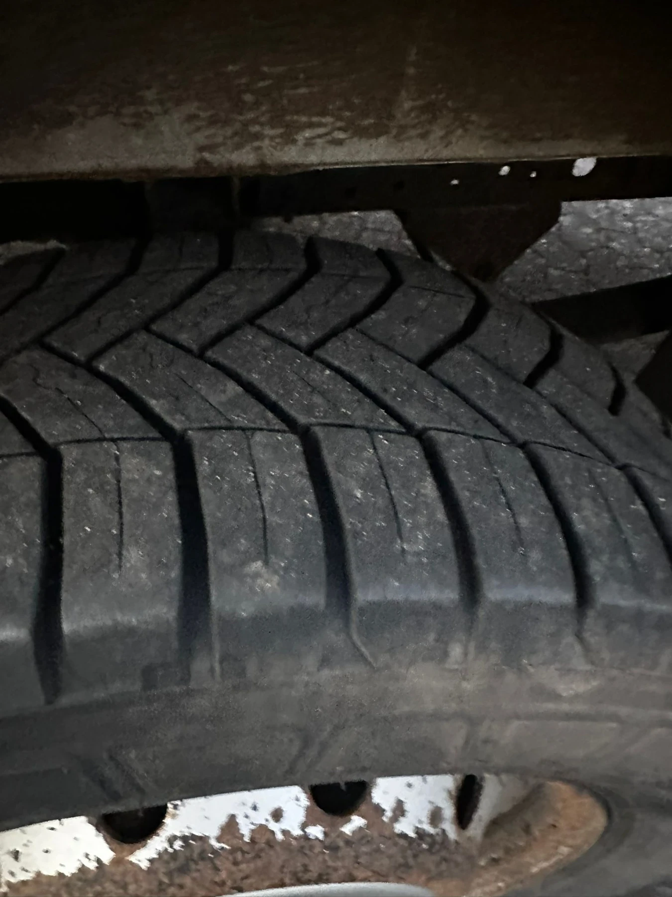 Iveco 35s15 6 скорости Климатик, снимка 15 - Бусове и автобуси - 54977376