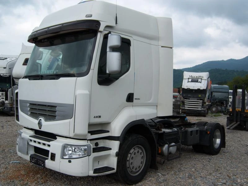 Renault Premium 440, снимка 3 - Камиони - 25361017