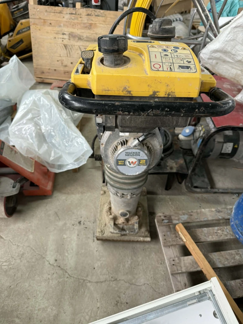 Трамбовки BOMAG Wacker Neuson BS 60-2 Plus, снимка 3 - Индустриална техника - 53397658