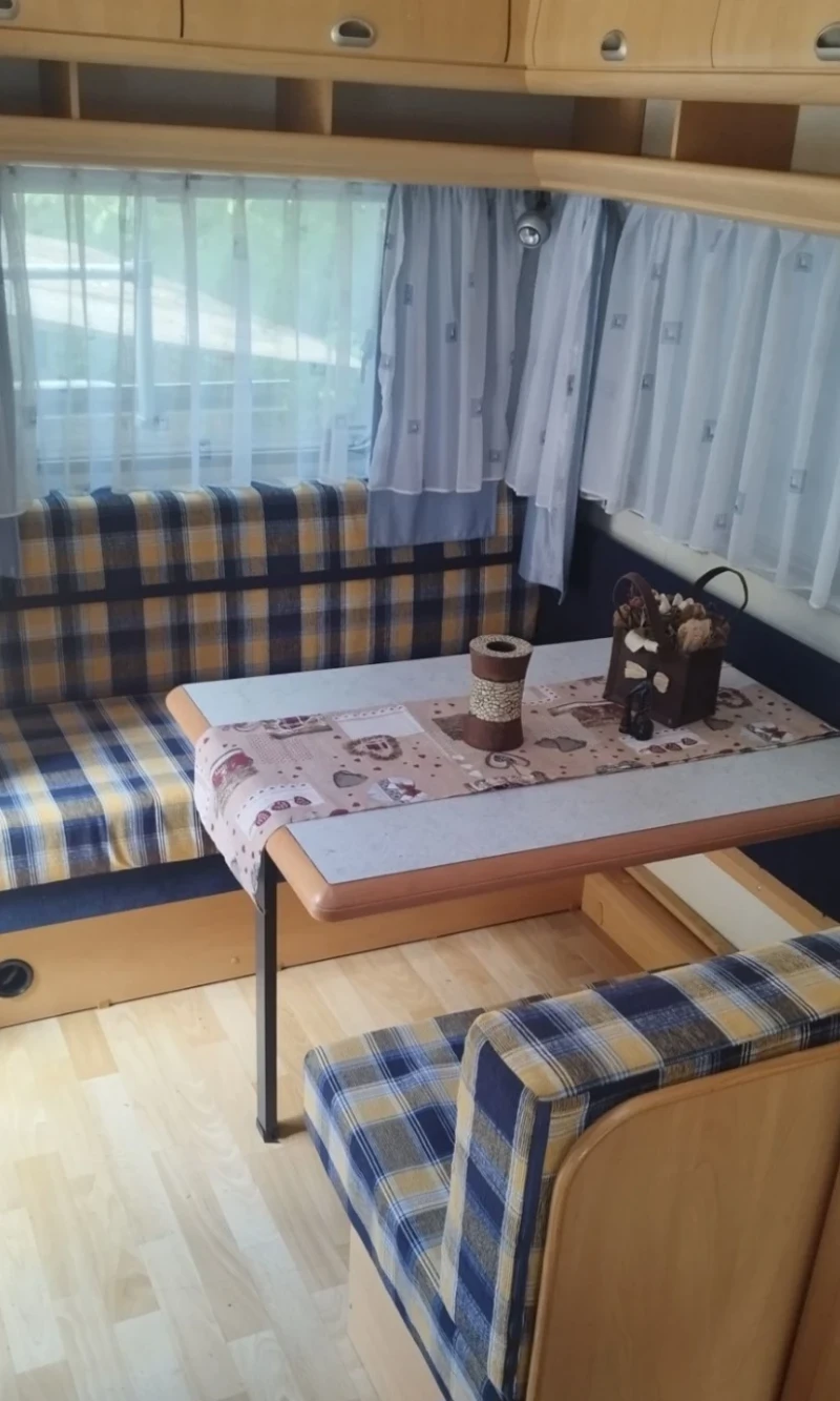 Каравана Hobby  de luxe easy 440 sf , снимка 8 - Каравани и кемпери - 53434333