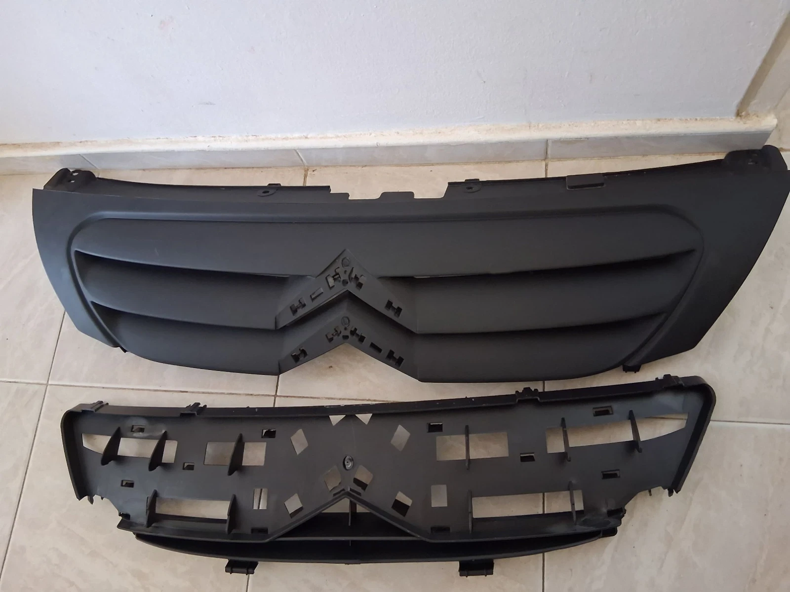 Предна маска за Ситроен Ц3