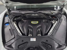 Porsche Panamera * 4 E HYBRID * CARFAX * KEYLESS * PANO, снимка 16