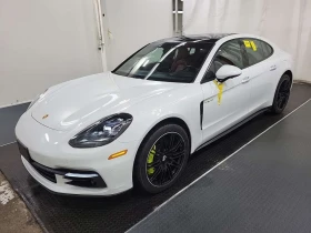 Porsche Panamera * 4 E HYBRID * CARFAX * KEYLESS * PANO, снимка 1