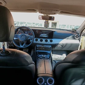 Mercedes-Benz E 200, снимка 10