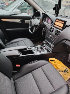 Mercedes-Benz C 200, снимка 6