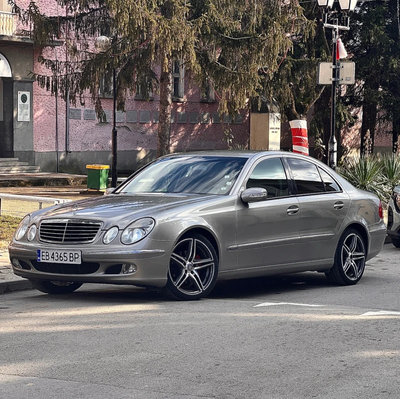 Mercedes-Benz E 220 Elegance , снимка 2 - Автомобили и джипове - 49436420