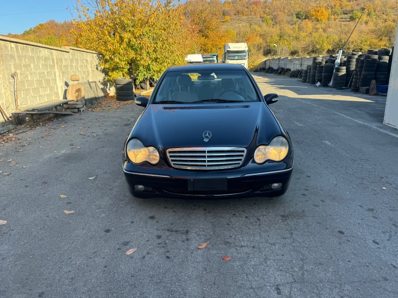 Mercedes-Benz C 200 200 компресор, снимка 8 - Автомобили и джипове - 47837393